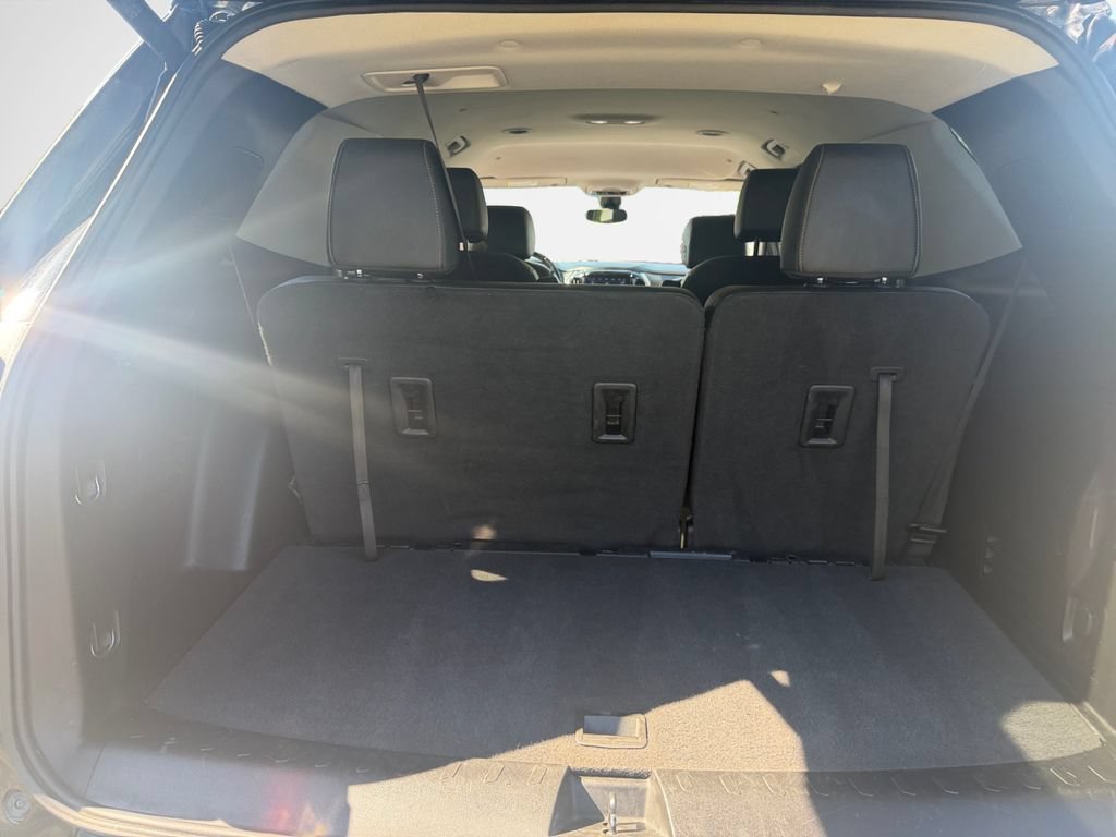 Used 2021 Chevrolet Traverse LT w/ LT Premium Package AWD/4WD image 25