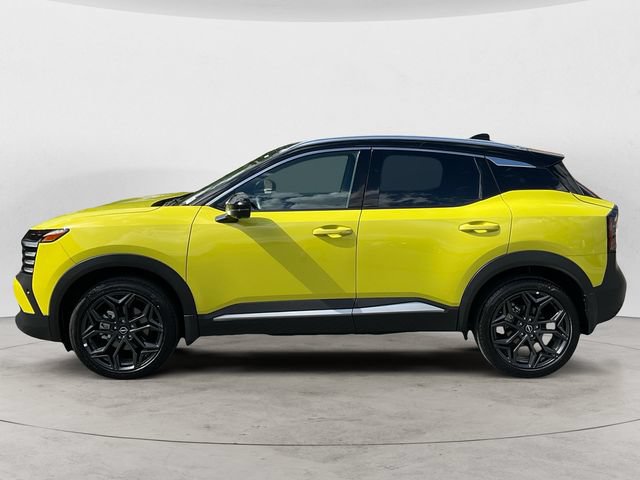 Used 2025 Nissan Kicks SR w/ SR Premium Package AWD/4WD image 2