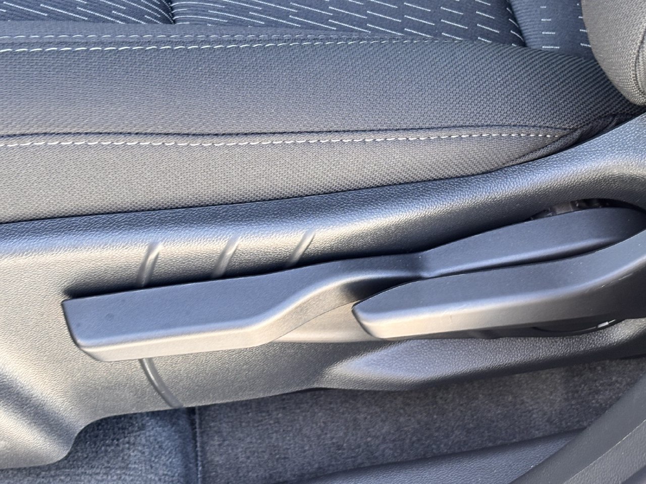 New 2027 Chevrolet Equinox LT w/ Safety and Technology Package FWD image 19