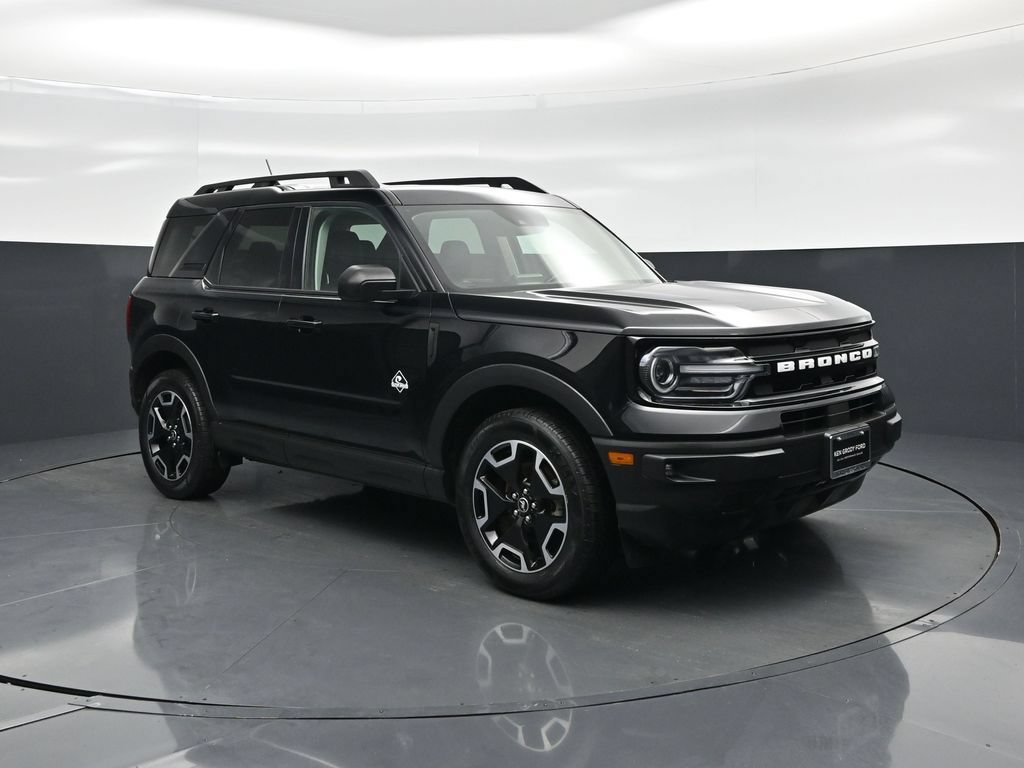 Used 2023 Ford Bronco Sport Outer Banks w/ Tech Package AWD/4WD image 26