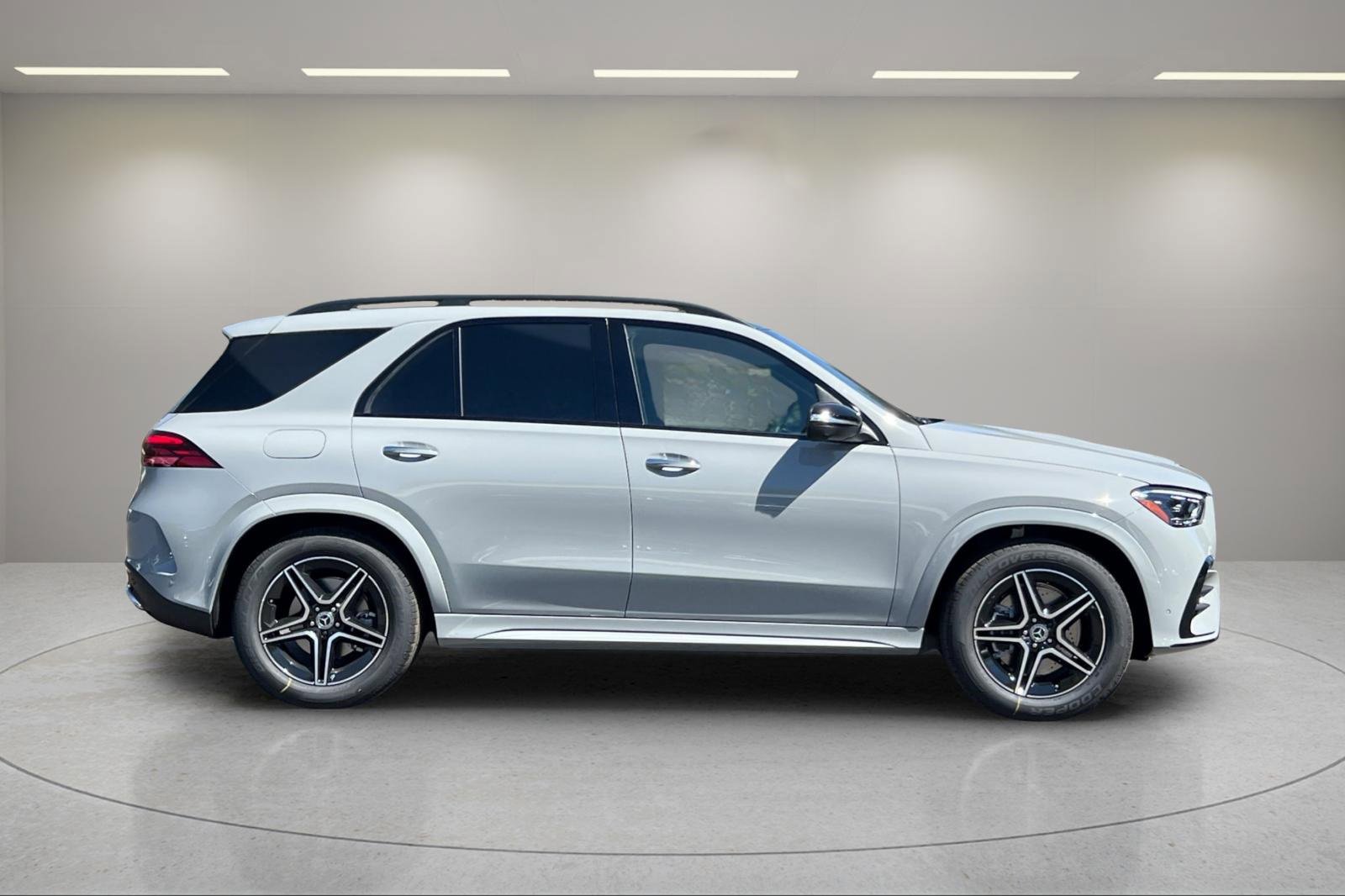New 2026 Mercedes-Benz GLE 450 4MATIC image 3