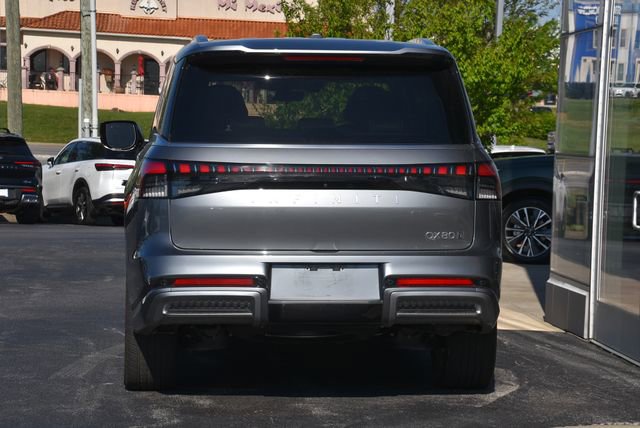 Used 2025 INFINITI QX80 Sensory AWD/4WD image 9