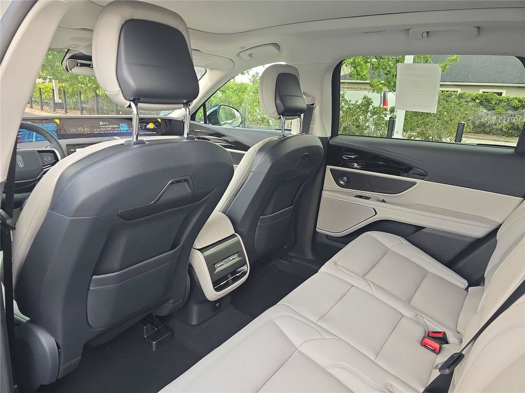 New 2026 Lincoln Nautilus Premier w/ Equipment Group 102A AWD/4WD image 10