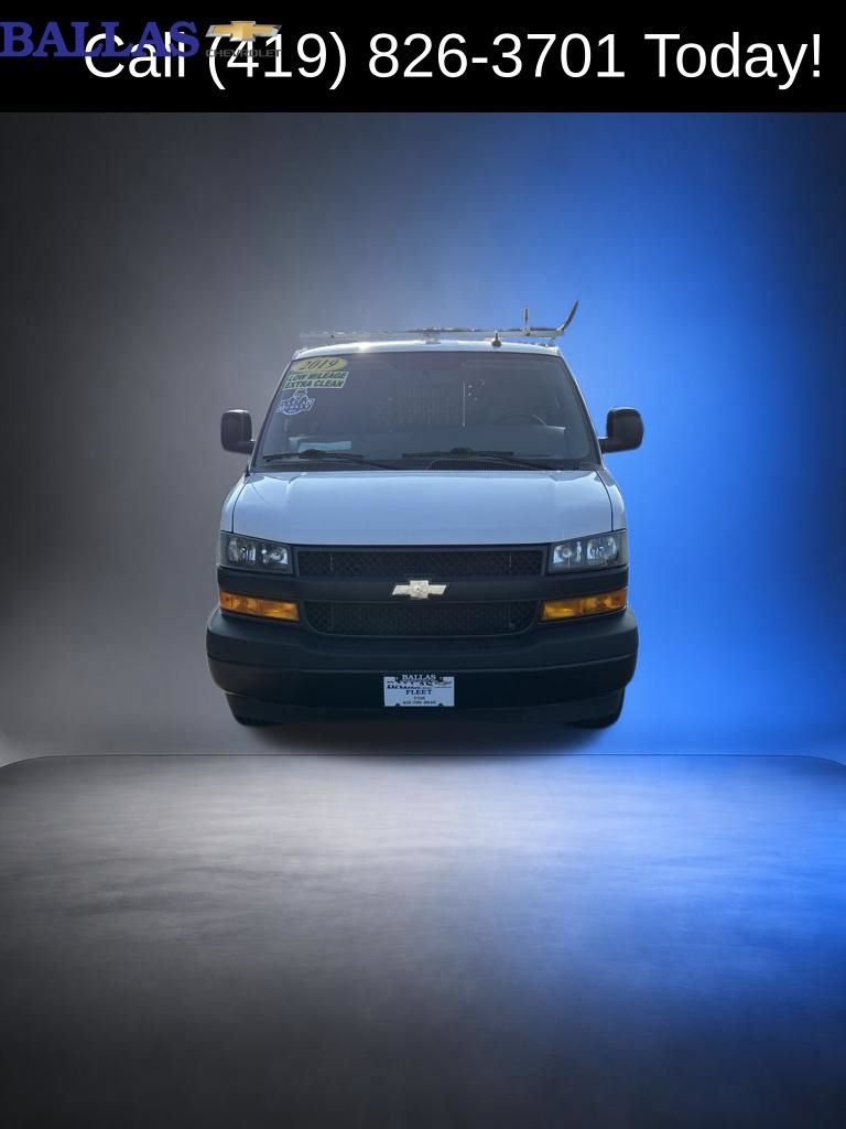 Used 2019 Chevrolet Express 2500 w/ Driver Convenience Package RWD image 2