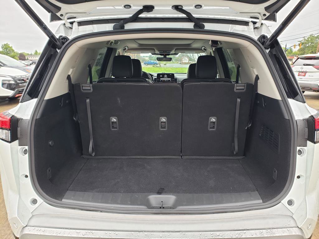 Certified 2025 Nissan Pathfinder SL w/ SL Premium Package image 7