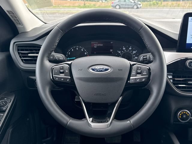 Used 2022 Ford Escape SE w/ Cold Weather Package AWD/4WD image 21
