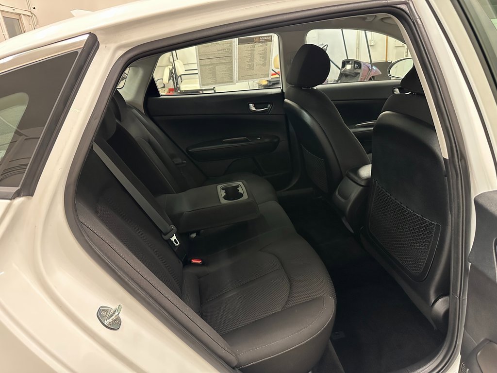 Used 2020 Kia Optima LX image 24
