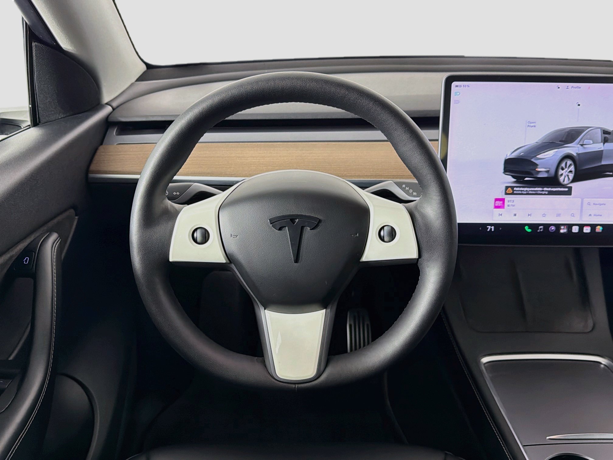 Used 2022 Tesla Model Y Long Range AWD/4WD image 17