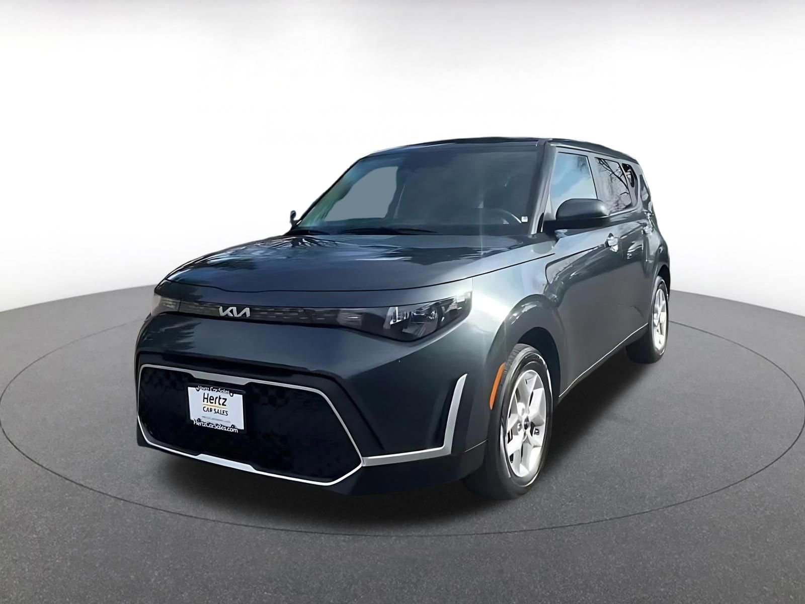 Used 2025 Kia Soul LX w/ LX Technology Package FWD image 7