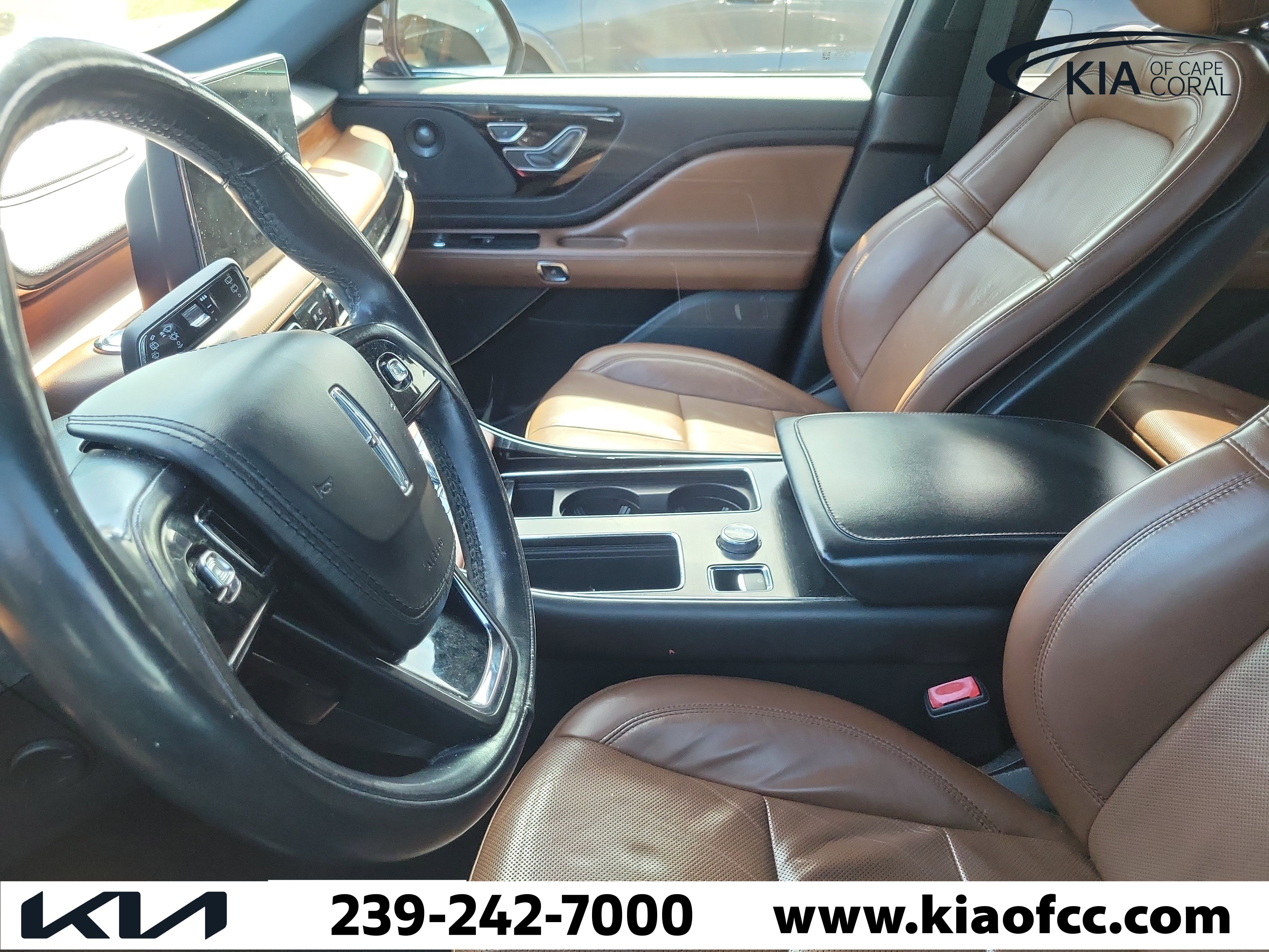 Used 2020 Lincoln Aviator Reserve w/ Elements Package Plus image 6