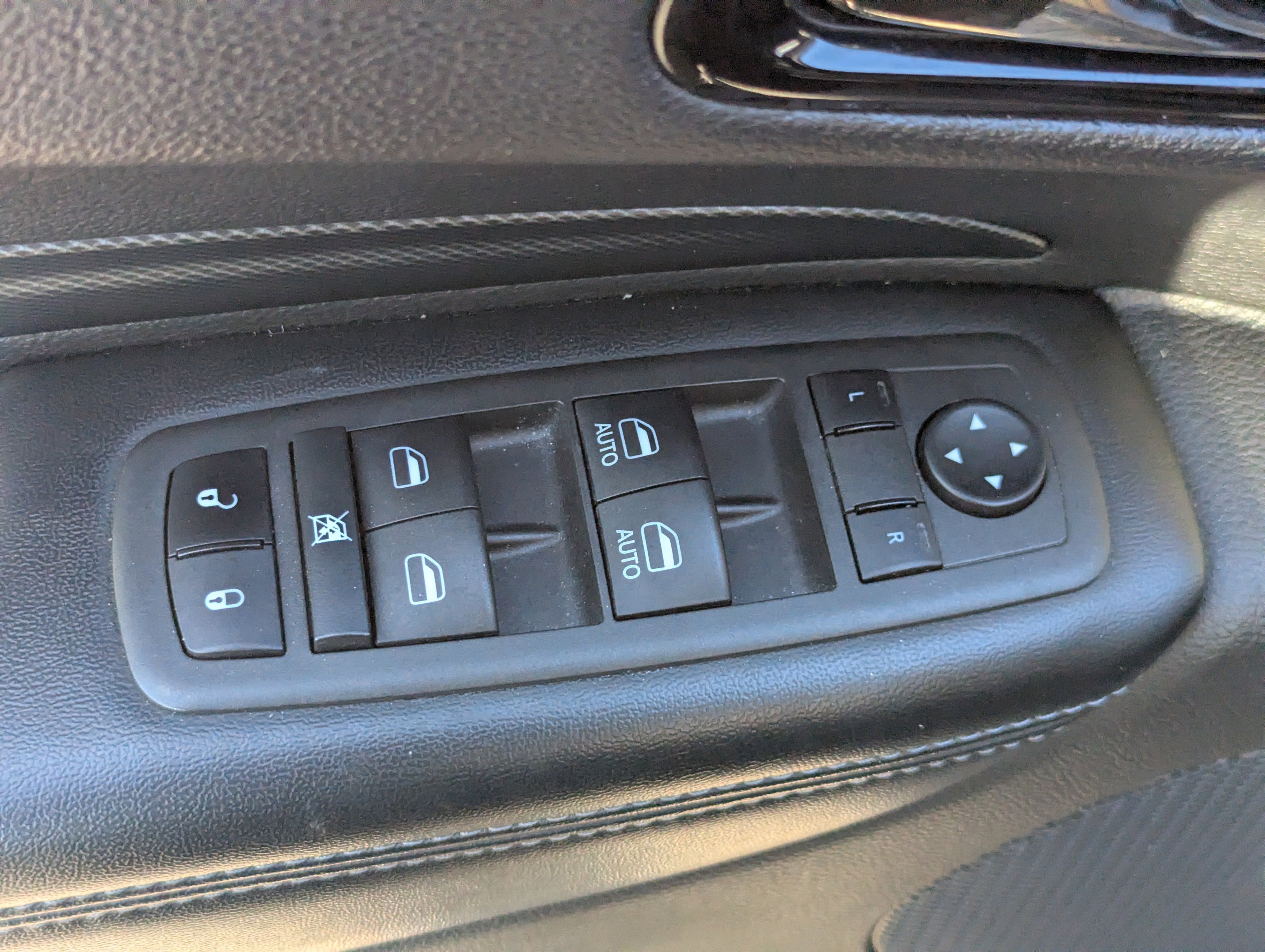 Used 2022 Dodge Durango GT image 22