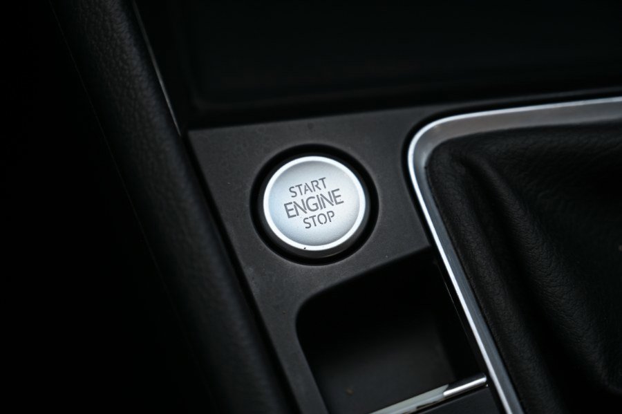 Used 2019 Volkswagen Jetta GLI FWD image 30