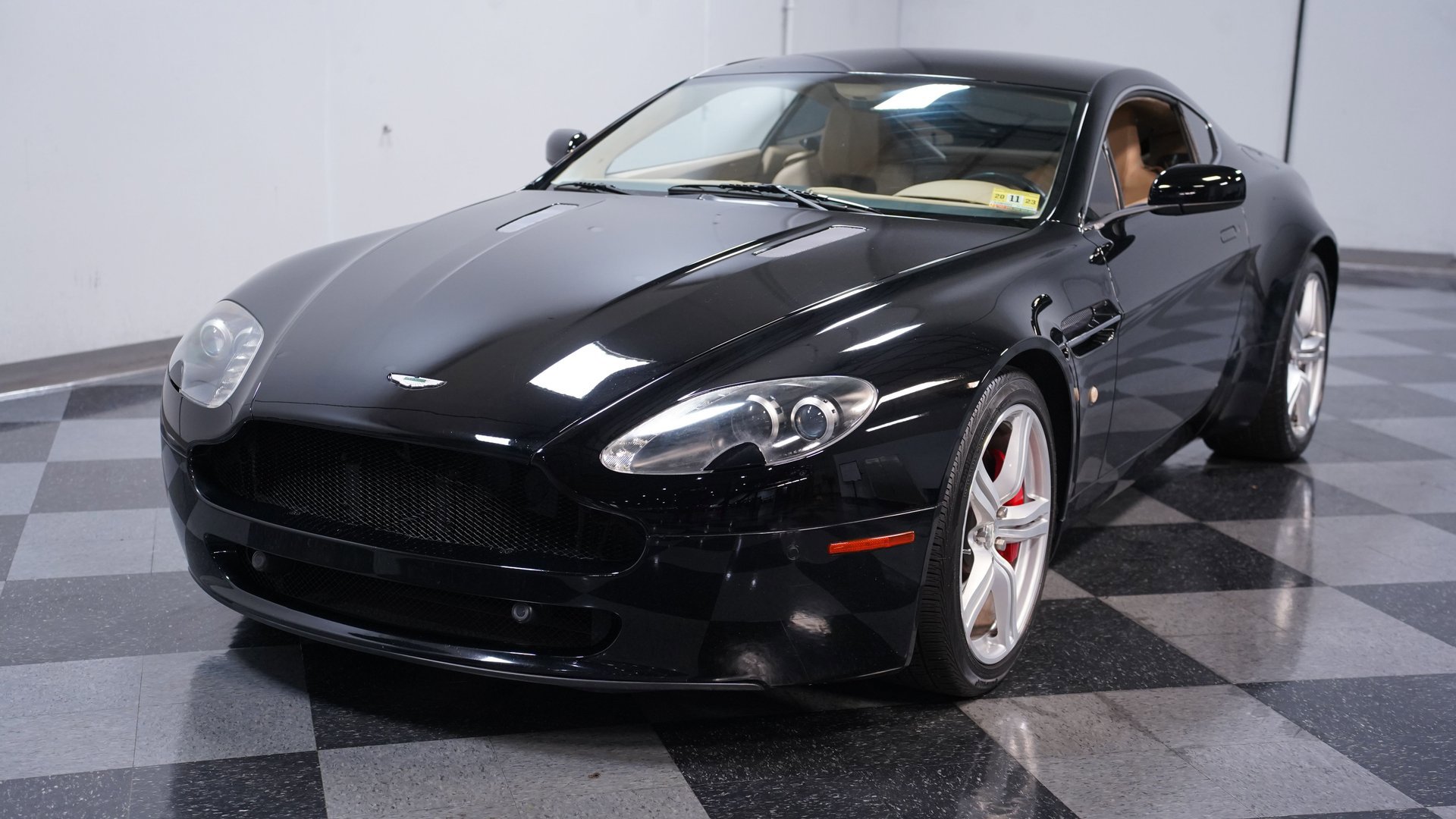 Used 2009 Aston Martin V8 Vantage V8 image 16