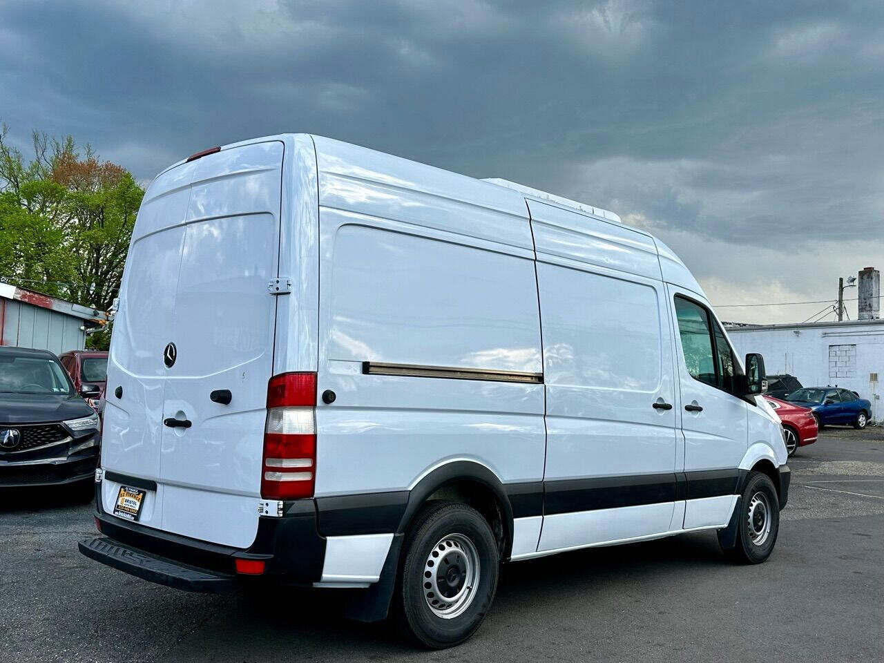 Used 2014 Mercedes-Benz Sprinter 2500 image 7