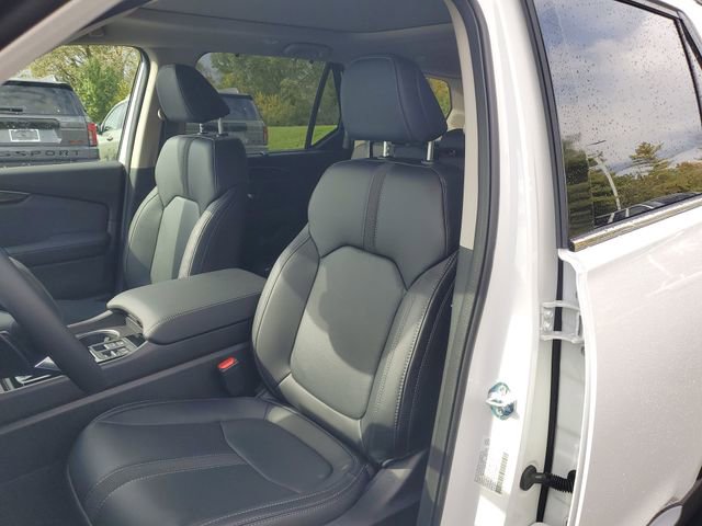 New 2025 Honda Pilot Touring image 19