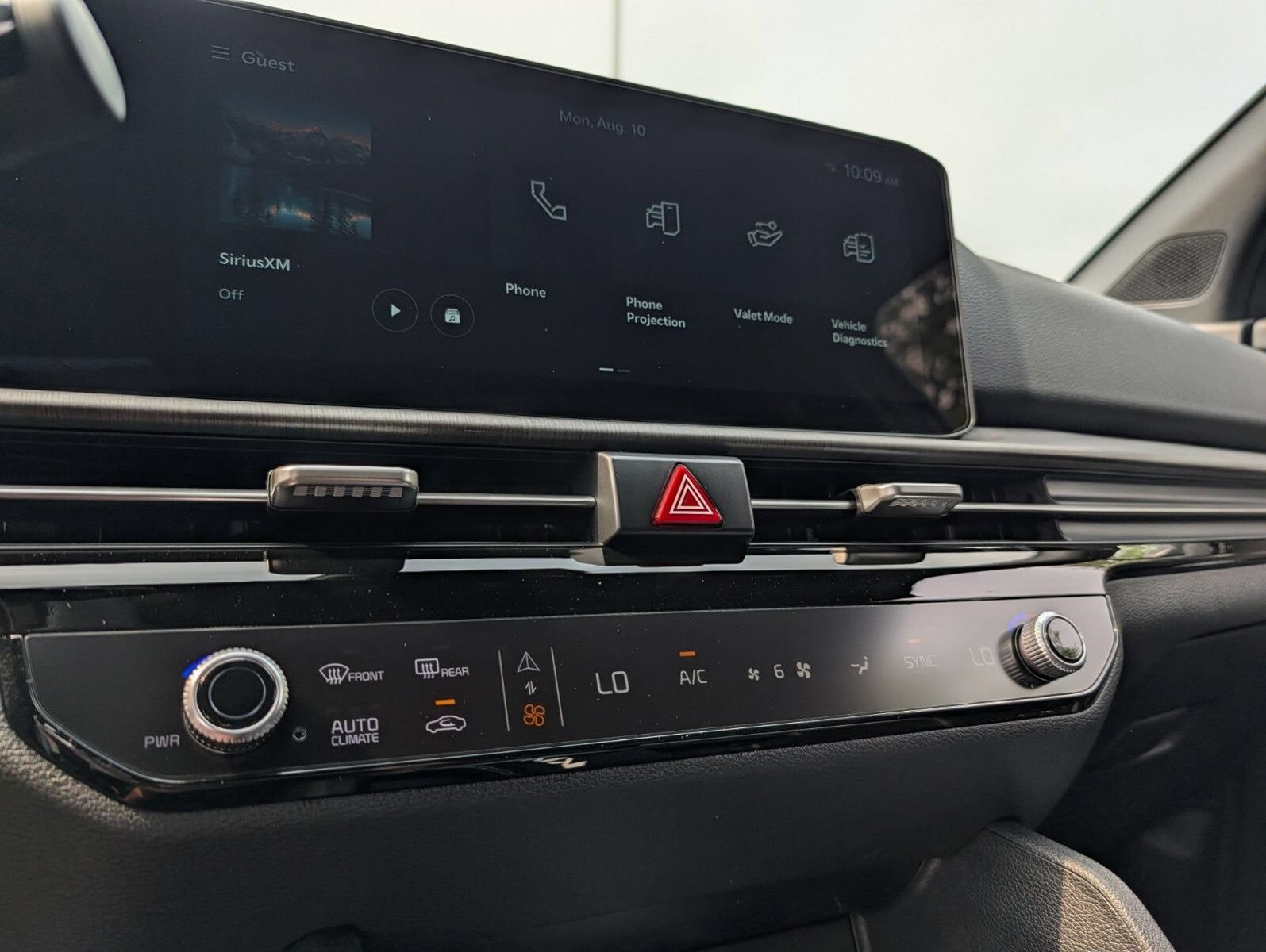 New 2026 Kia Sportage X-Line AWD/4WD image 3