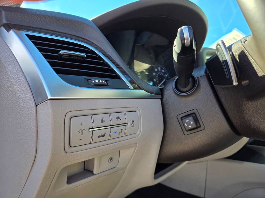 Used 2018 Genesis G80 3.8 image 24