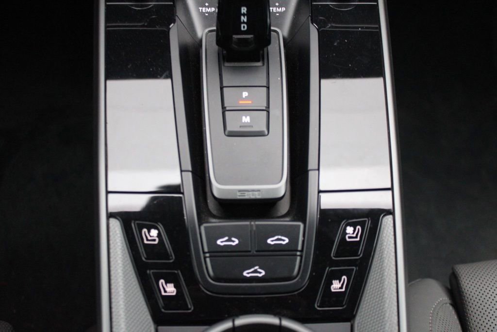 Certified 2020 Porsche 911 Carrera 4S image 29