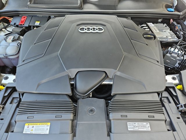 Used 2023 Audi Q8 Prestige AWD/4WD image 27