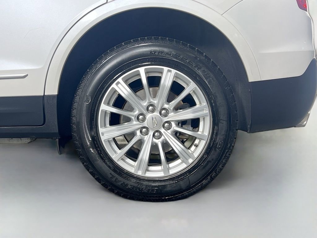 Used 2017 Cadillac XT5 FWD image 29