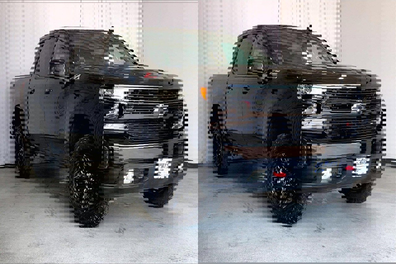 Used 2021 Chevrolet Silverado 1500 LT Trail Boss w/ Convenience Package II