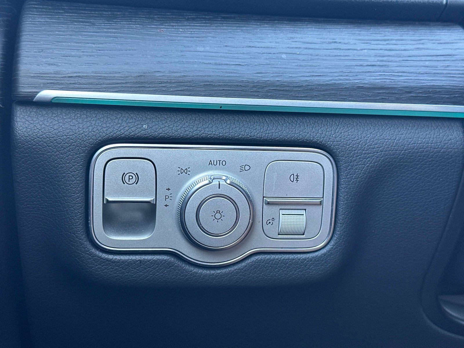 Certified 2022 Mercedes-Benz GLE 350 4MATIC image 28