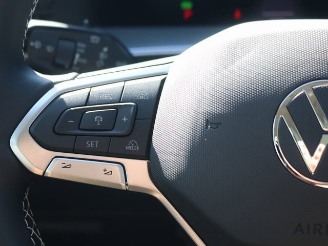 New 2026 Volkswagen Tiguan SE image 15