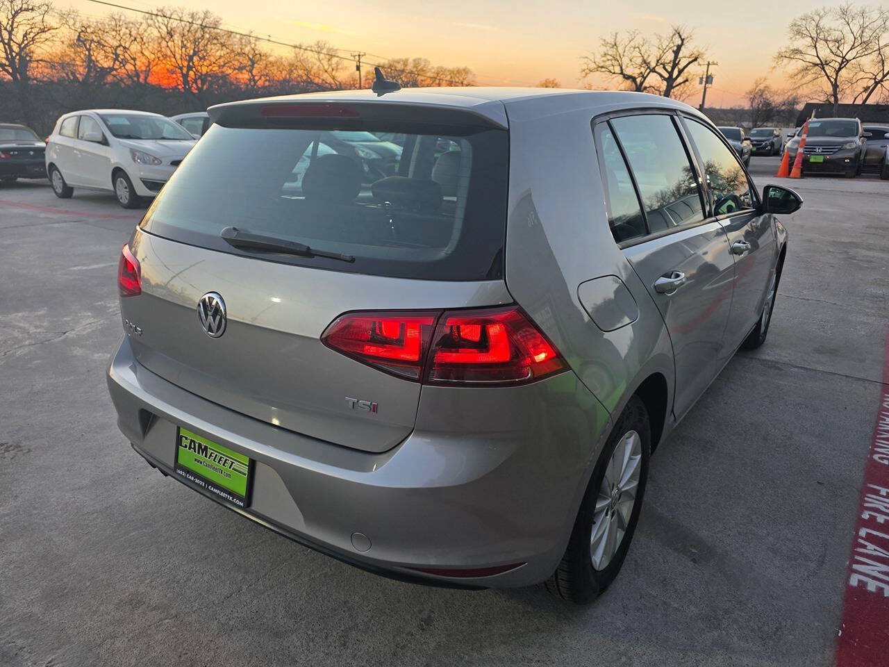 Used 2015 Volkswagen Golf S FWD image 9
