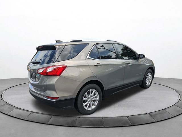 Used 2018 Chevrolet Equinox LT w/ Sun & Infotainment Package FWD image 4