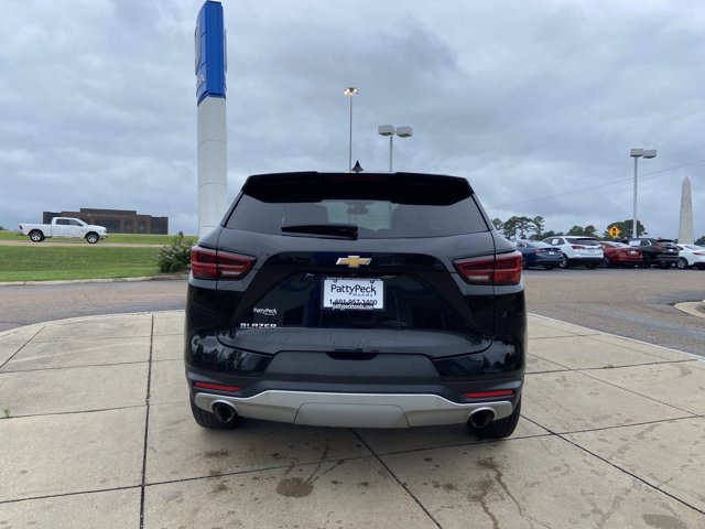 Used 2025 Chevrolet Blazer LT FWD image 10