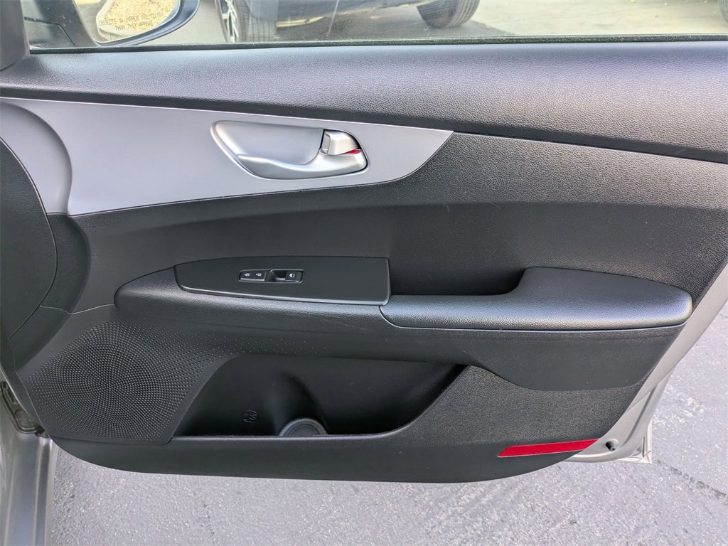 Used 2024 Kia Forte LXS image 34