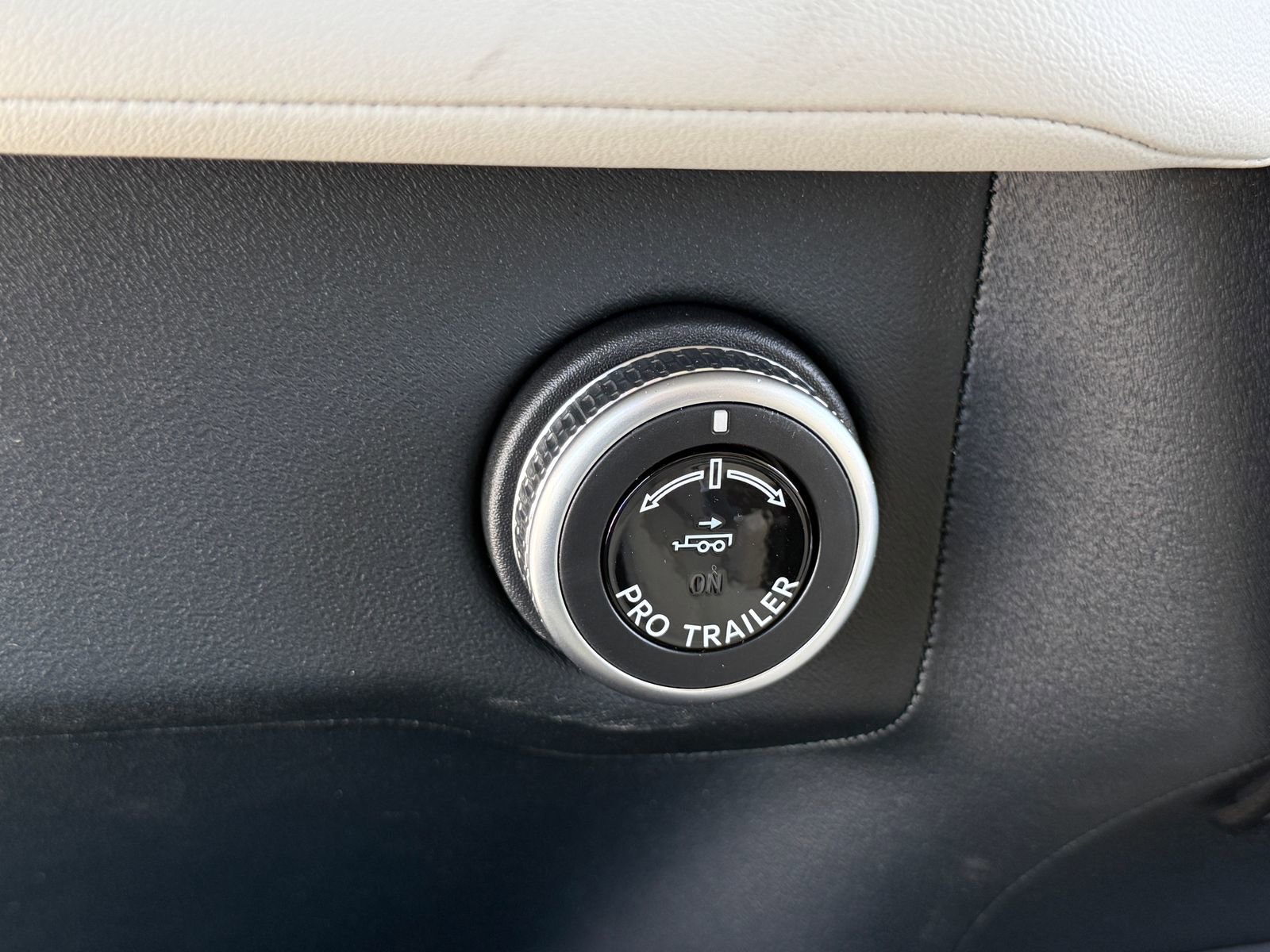 New 2026 Lincoln Navigator L Reserve AWD/4WD image 33