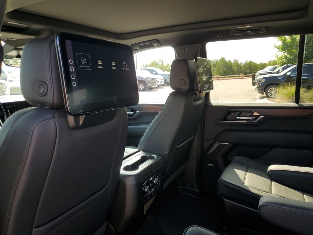 New 2026 GMC Yukon Denali w/ Denali Reserve Package image 19