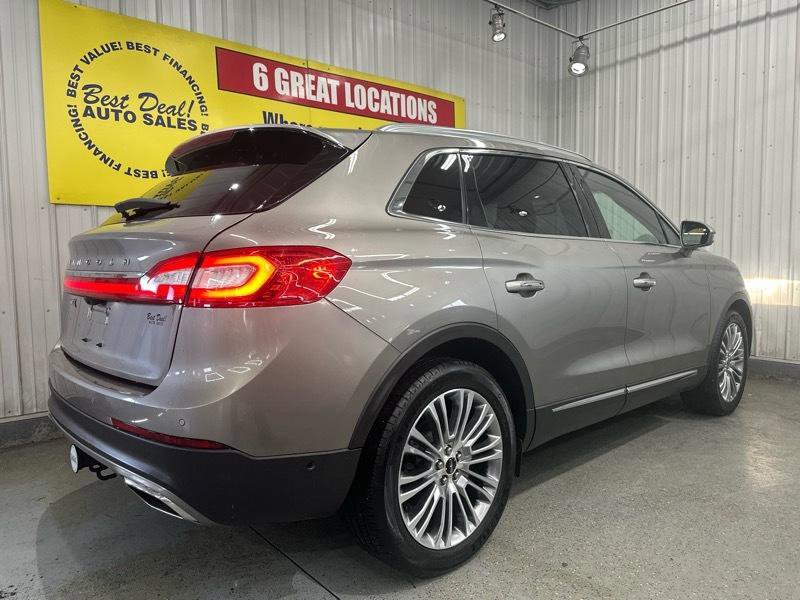 Used 2017 Lincoln MKX Reserve FWD image 18
