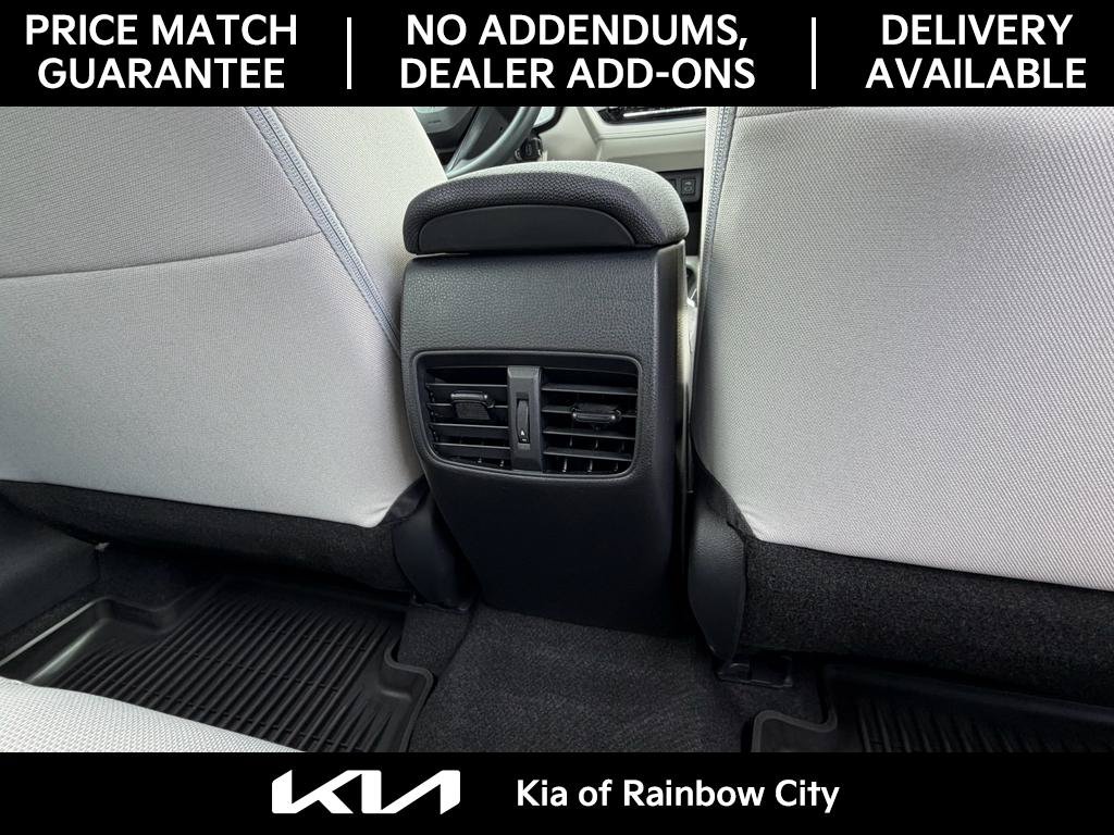 Used 2025 Toyota Corolla Cross L FWD image 22