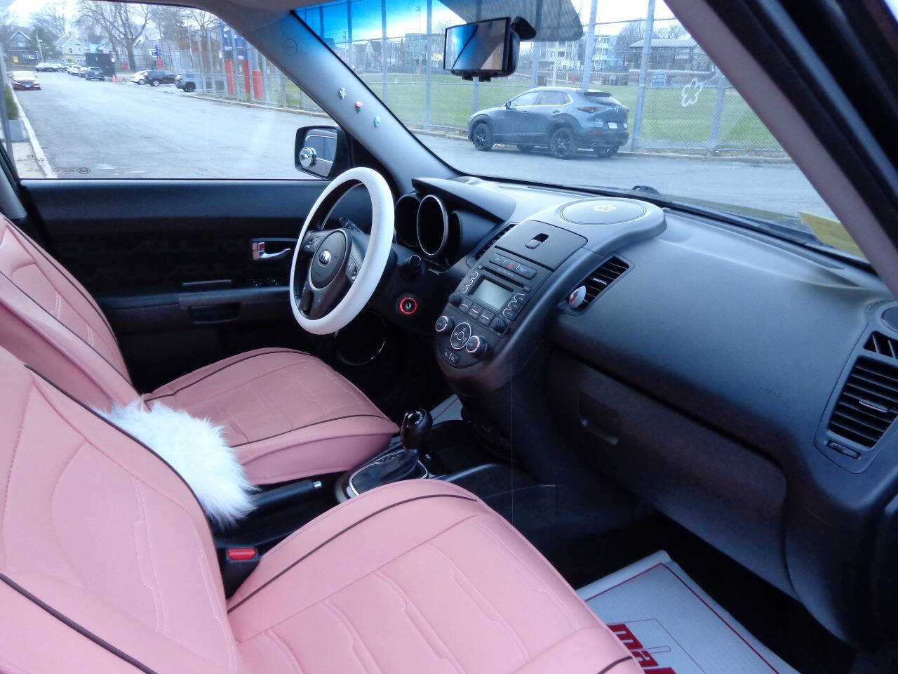 Used 2013 Kia Soul + image 13