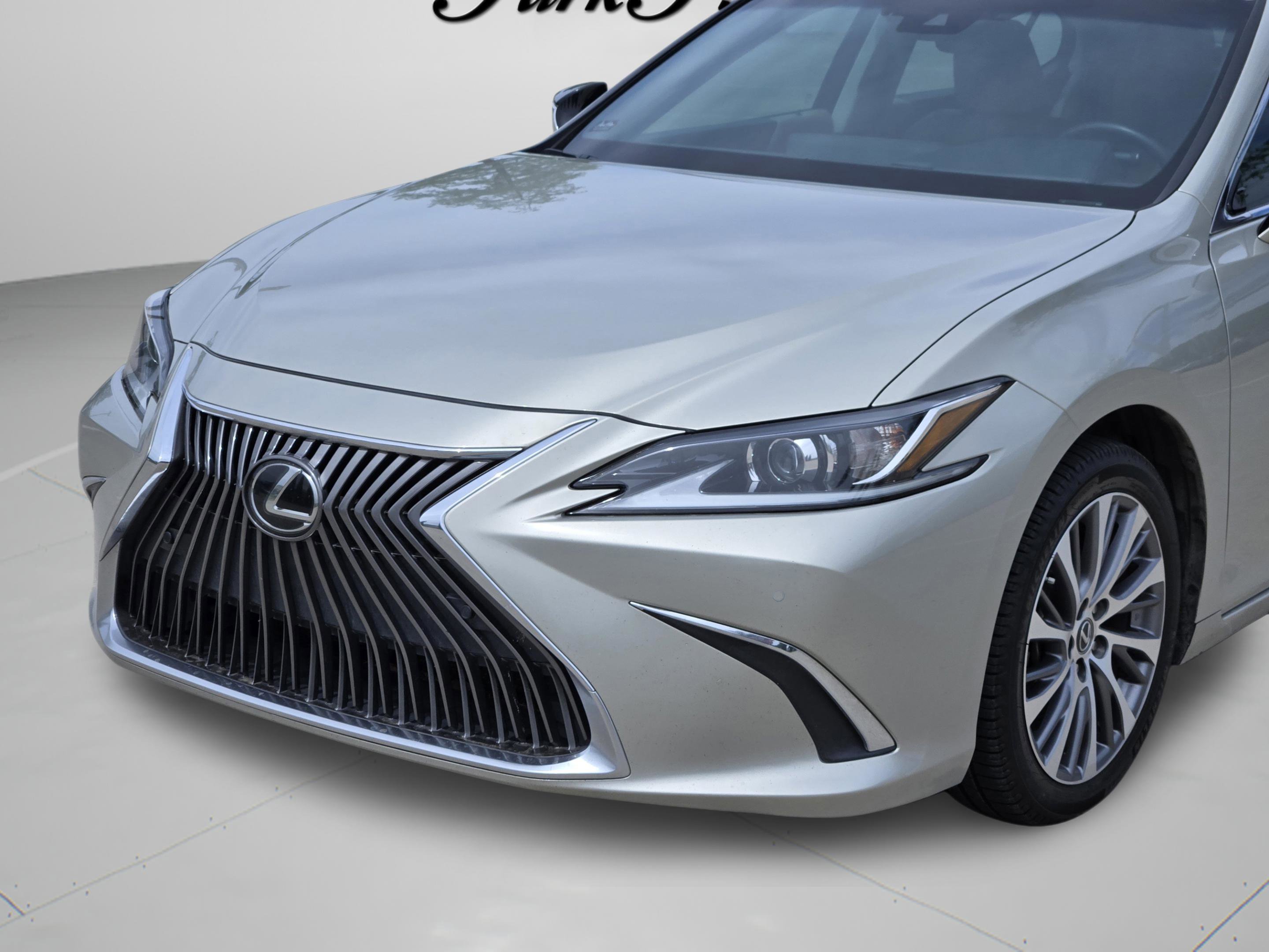 Used 2020 Lexus ES 350 w/ Premium Package image 38
