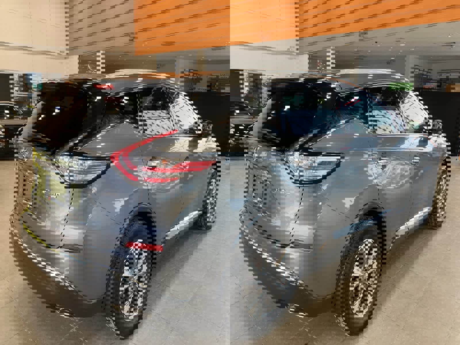 Used 2018 Nissan Murano Platinum image 5