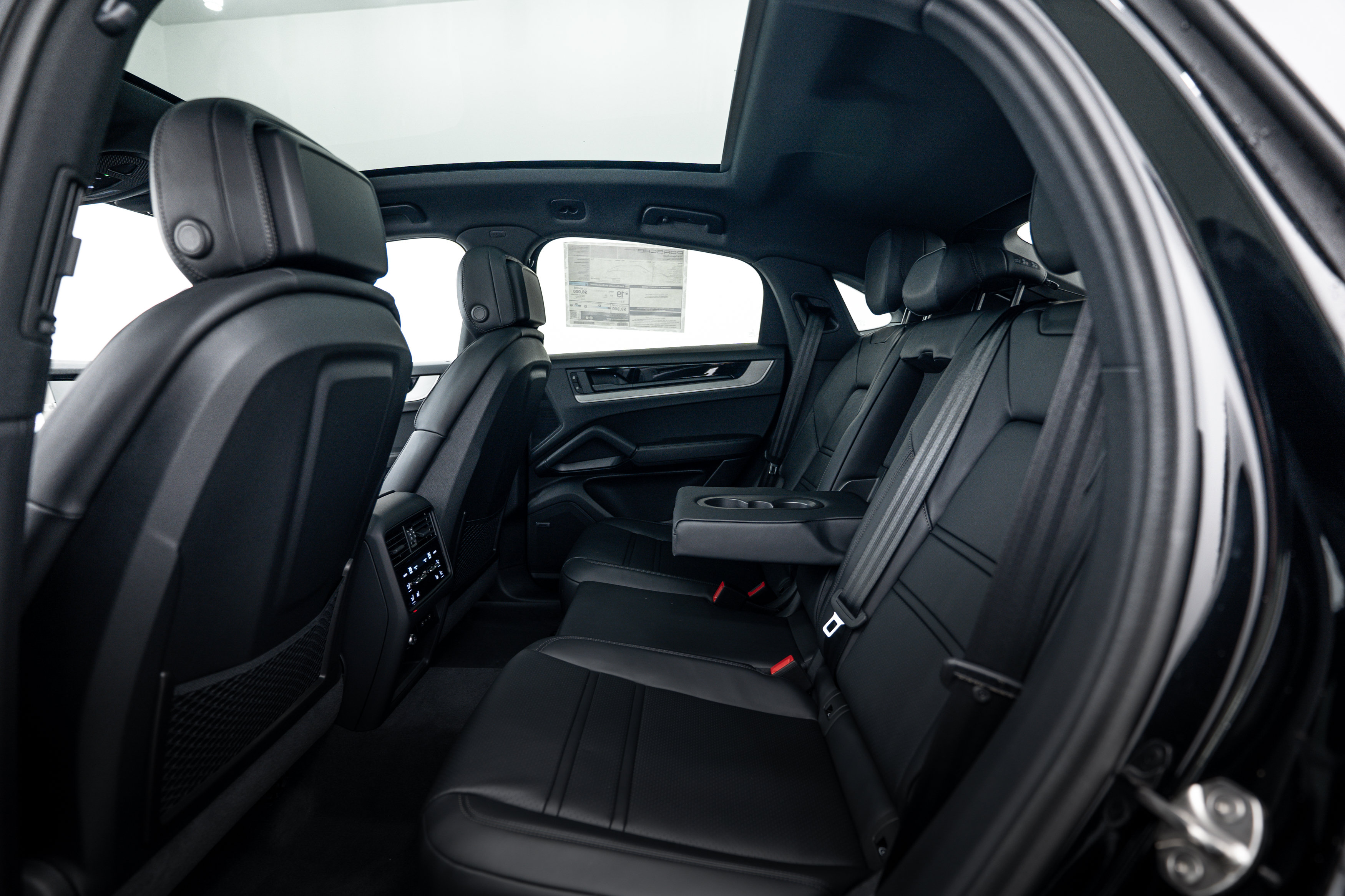 Certified 2026 Porsche Cayenne Coupe AWD/4WD image 23
