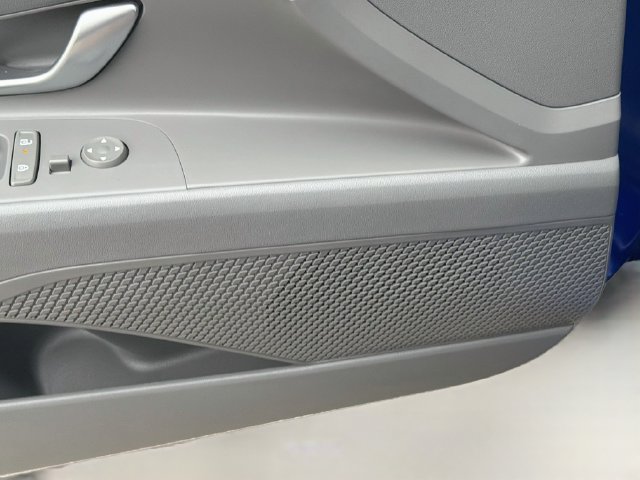 Used 2024 Hyundai Elantra SEL FWD image 18