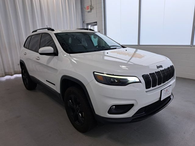 Used 2020 Jeep Cherokee Latitude Plus AWD/4WD image 4