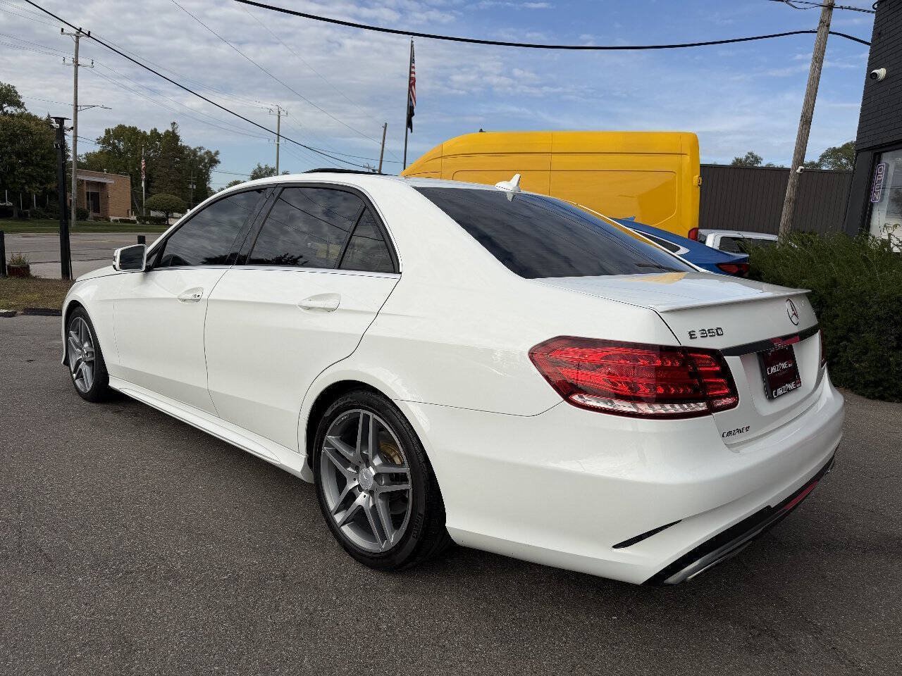 Used 2014 Mercedes-Benz E 350 4MATIC Sedan image 8