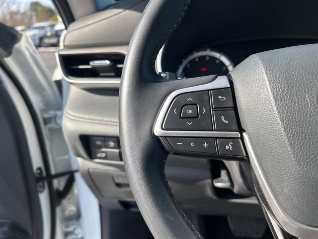 Used 2025 Toyota Highlander XLE image 21