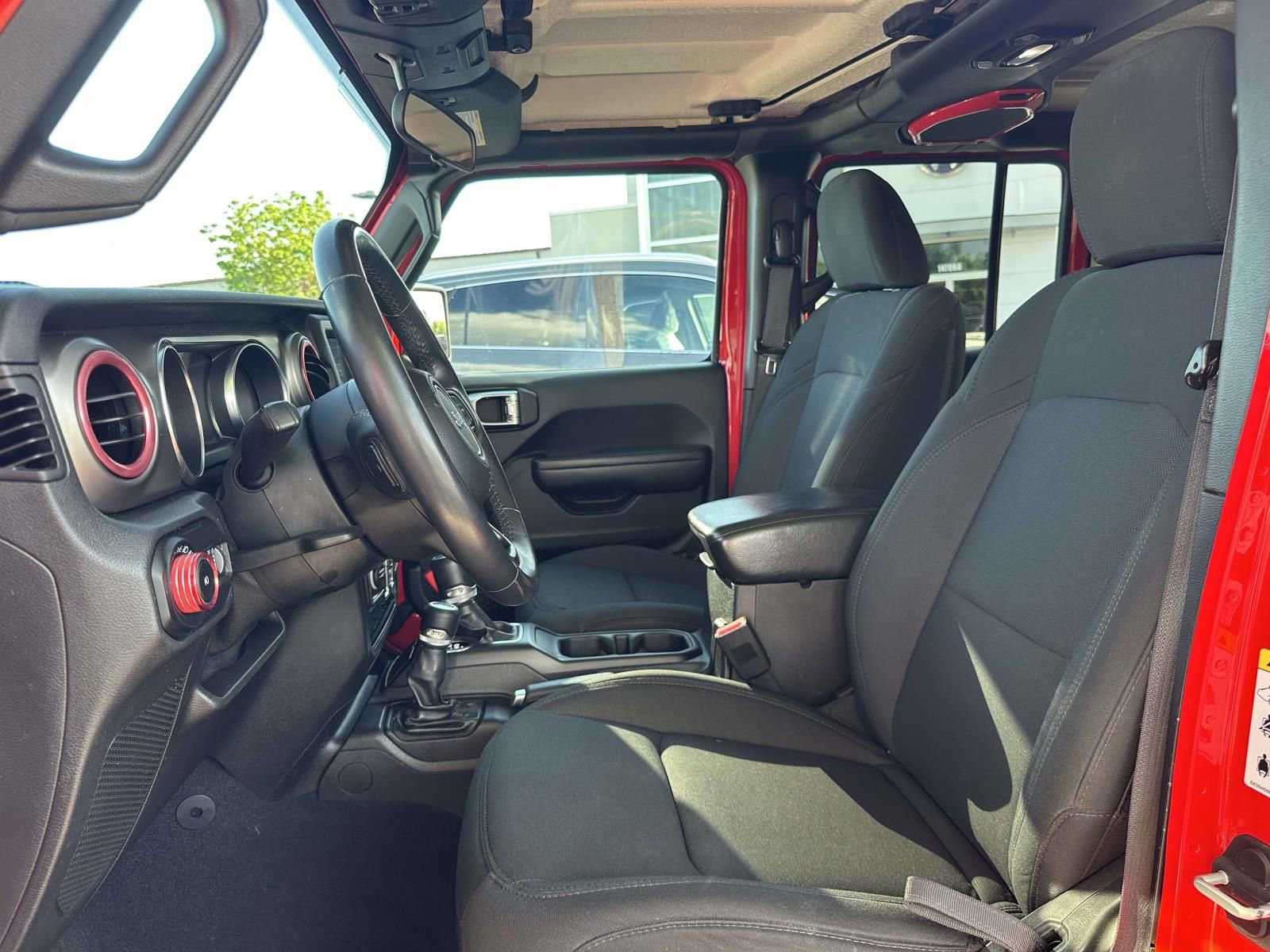 Used 2018 Jeep Wrangler Unlimited Sport S AWD/4WD image 14