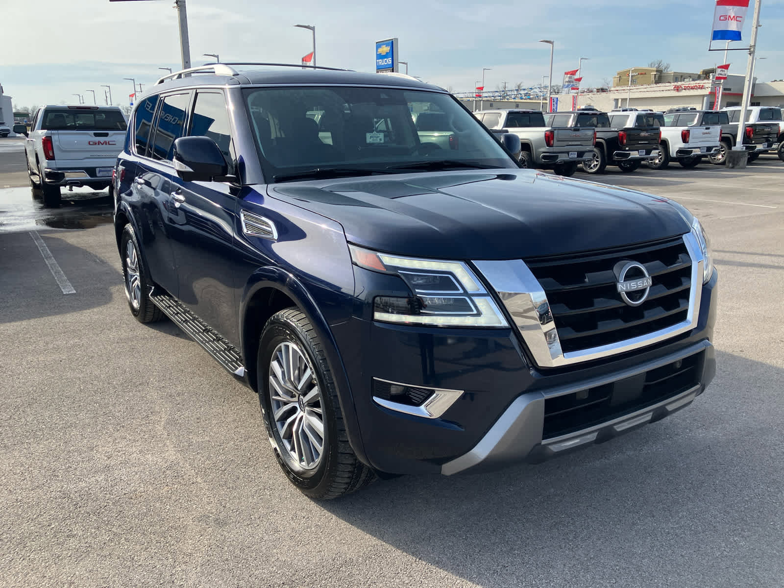 Used 2024 Nissan Armada SL w/ Cargo Package image 1