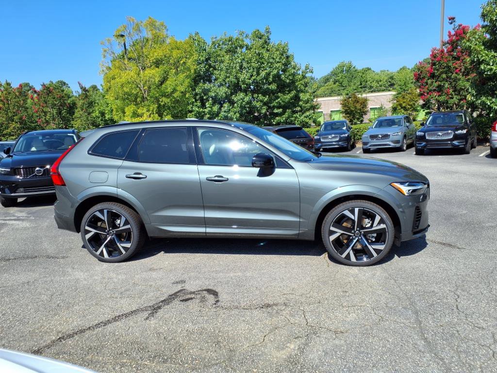 New 2026 Volvo XC60 T8 Ultra image 2