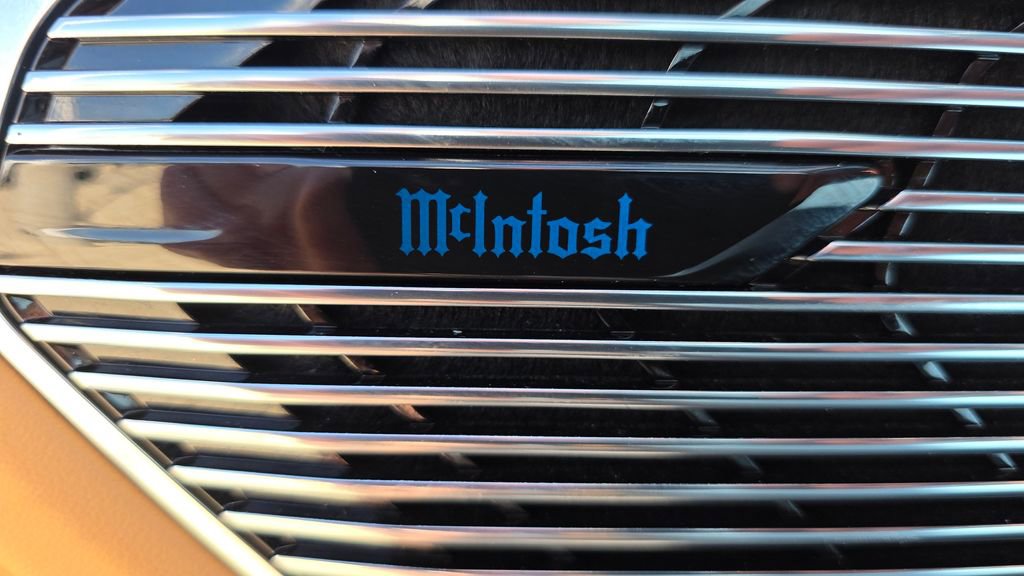 Used 2023 Jeep Grand Cherokee Summit AWD/4WD image 25