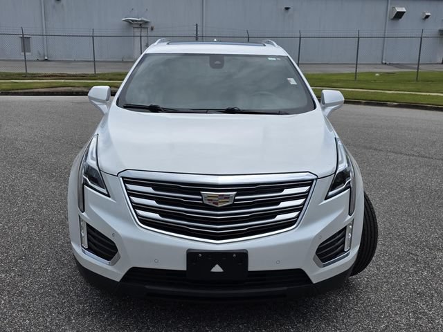 Used 2017 Cadillac XT5 Premium Luxury FWD image 2