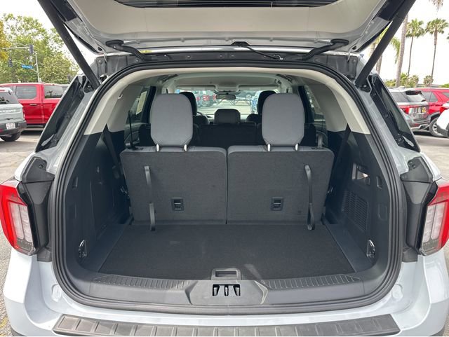 New 2026 Ford Explorer Active RWD image 19