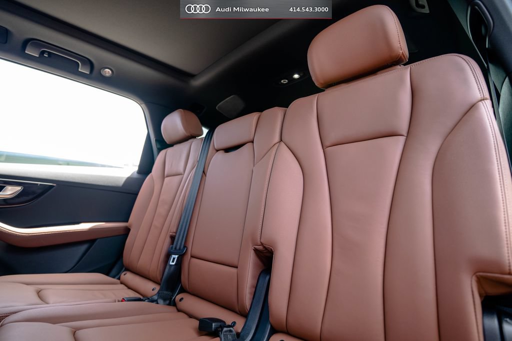 Used 2023 Audi Q7 3.0T Premium Plus AWD/4WD image 37